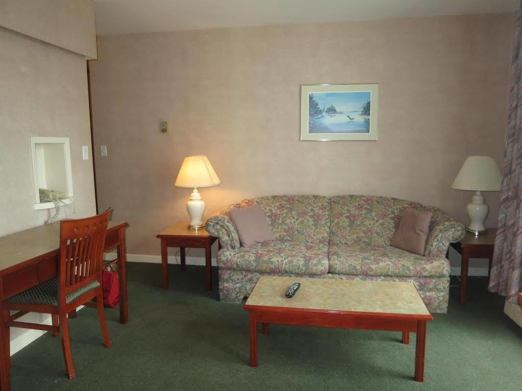 Tropicana Suite Hotel Vancouver Eksteriør bilde